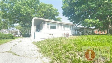Building Photo - Beautifully Remodeled 2-bedroom, 1-bath ho...