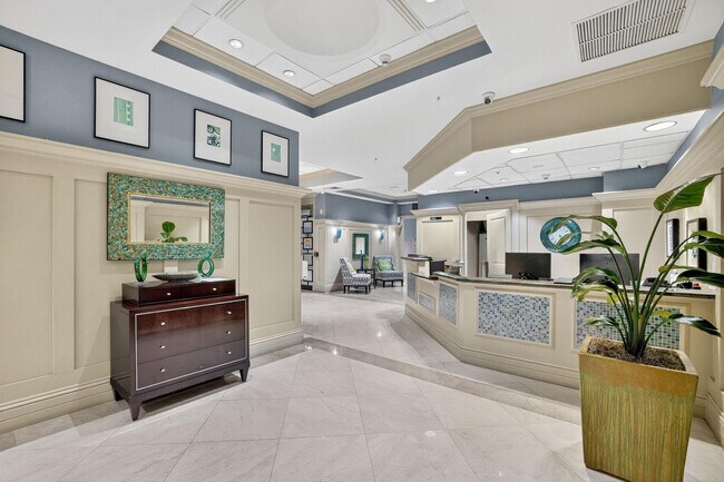 Building Photo - 3020 NE 32nd Ave