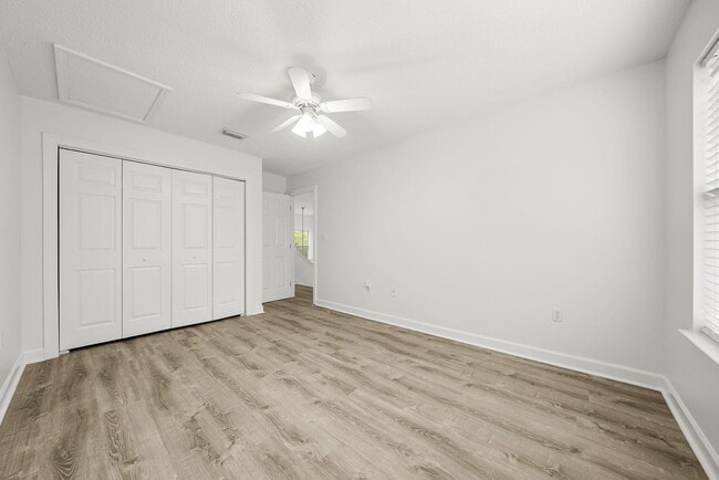 Building Photo - 94 Cll Escada