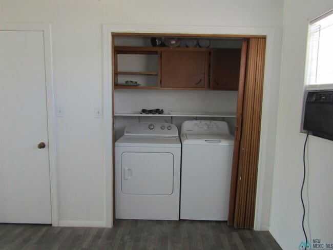 Building Photo - 3710 W Grand Ave