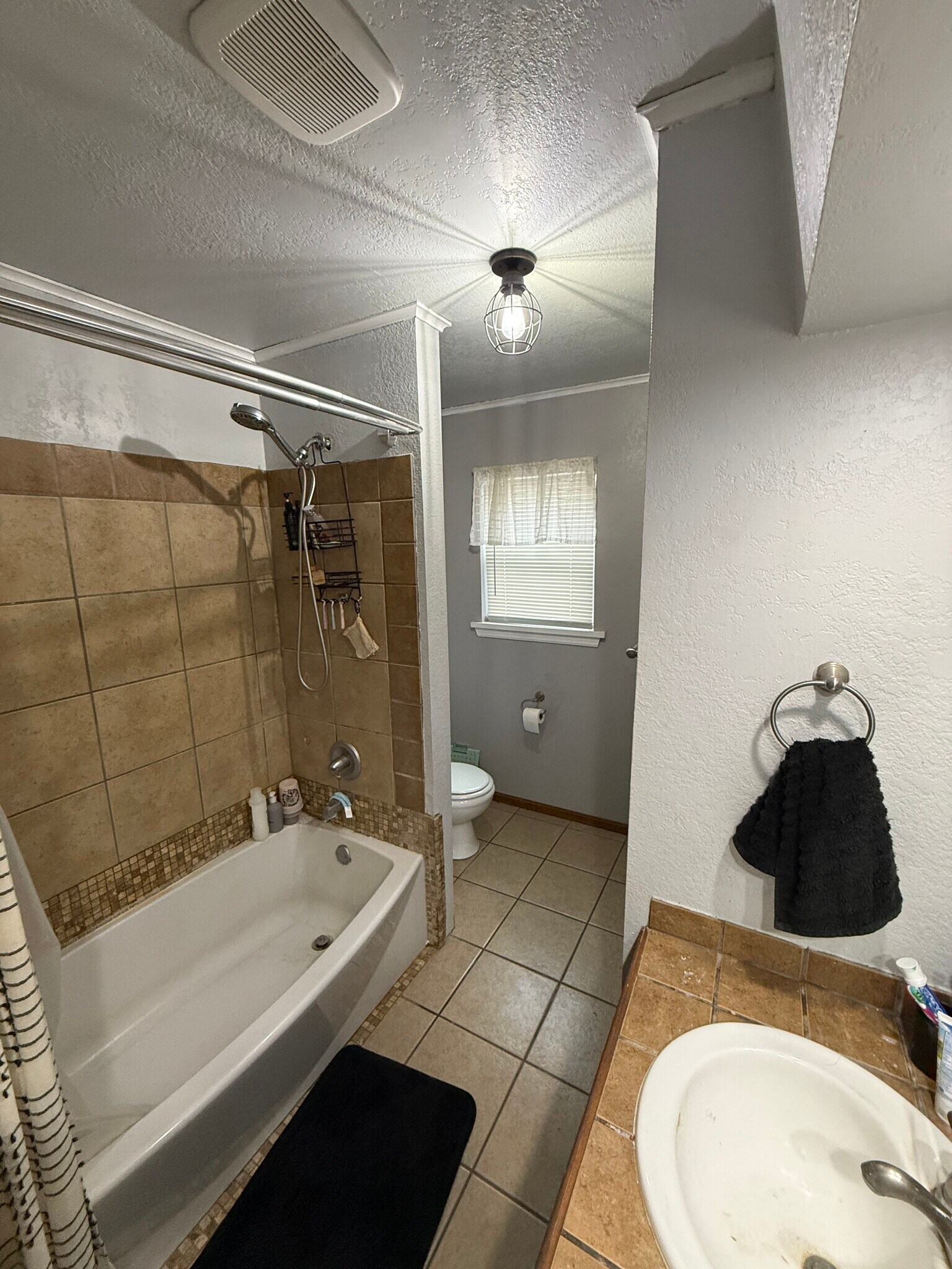 Building Photo - 1326 Hite Blvd