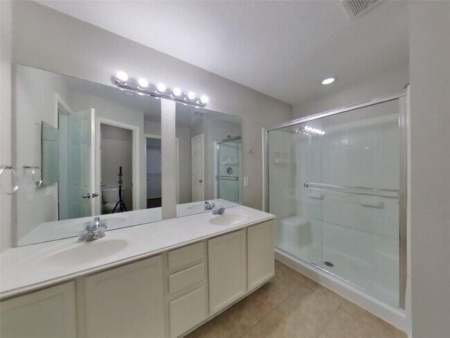 Building Photo - 26106 Ripley Hills Dr