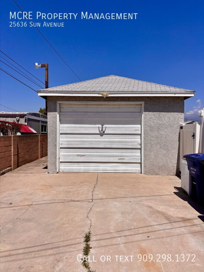 Building Photo - 25636 Sun Ave