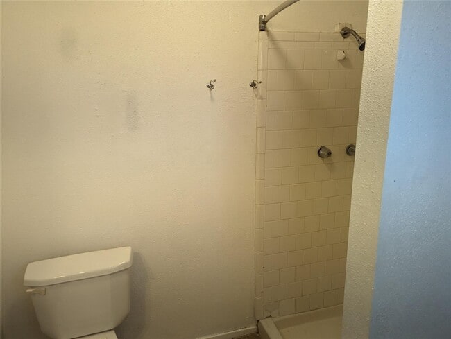 Building Photo - 5150 Prairie Ridge Rd