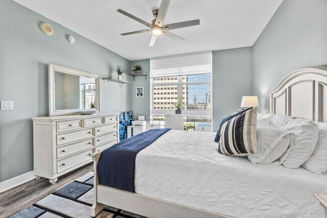 Building Photo - 550 Okeechobee Blvd