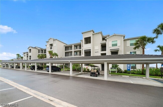 Building Photo - 15275 Grn Acrs Ave