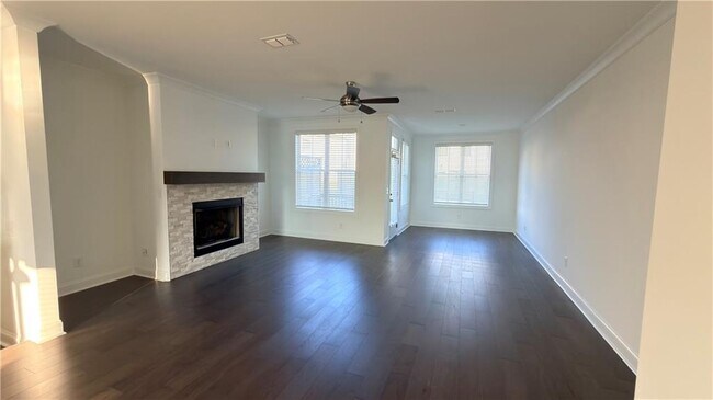 Building Photo - 605 Millcroft Blvd