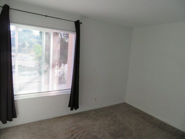 Bedroom - 2380 Hosp Way