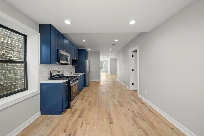 Building Photo - 5738 S Archer Ave