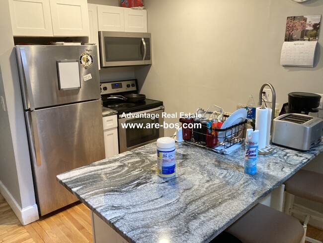 Building Photo - 37 Sheafe St