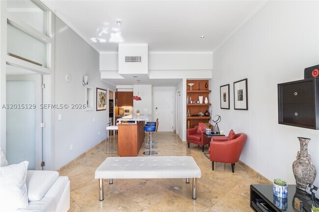 Building Photo - 6917 Collins Ave