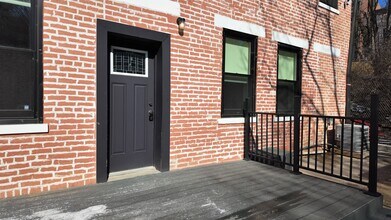 Building Photo - Modern Brand New 2 Bdrm in OTR – Stylish Finishes!