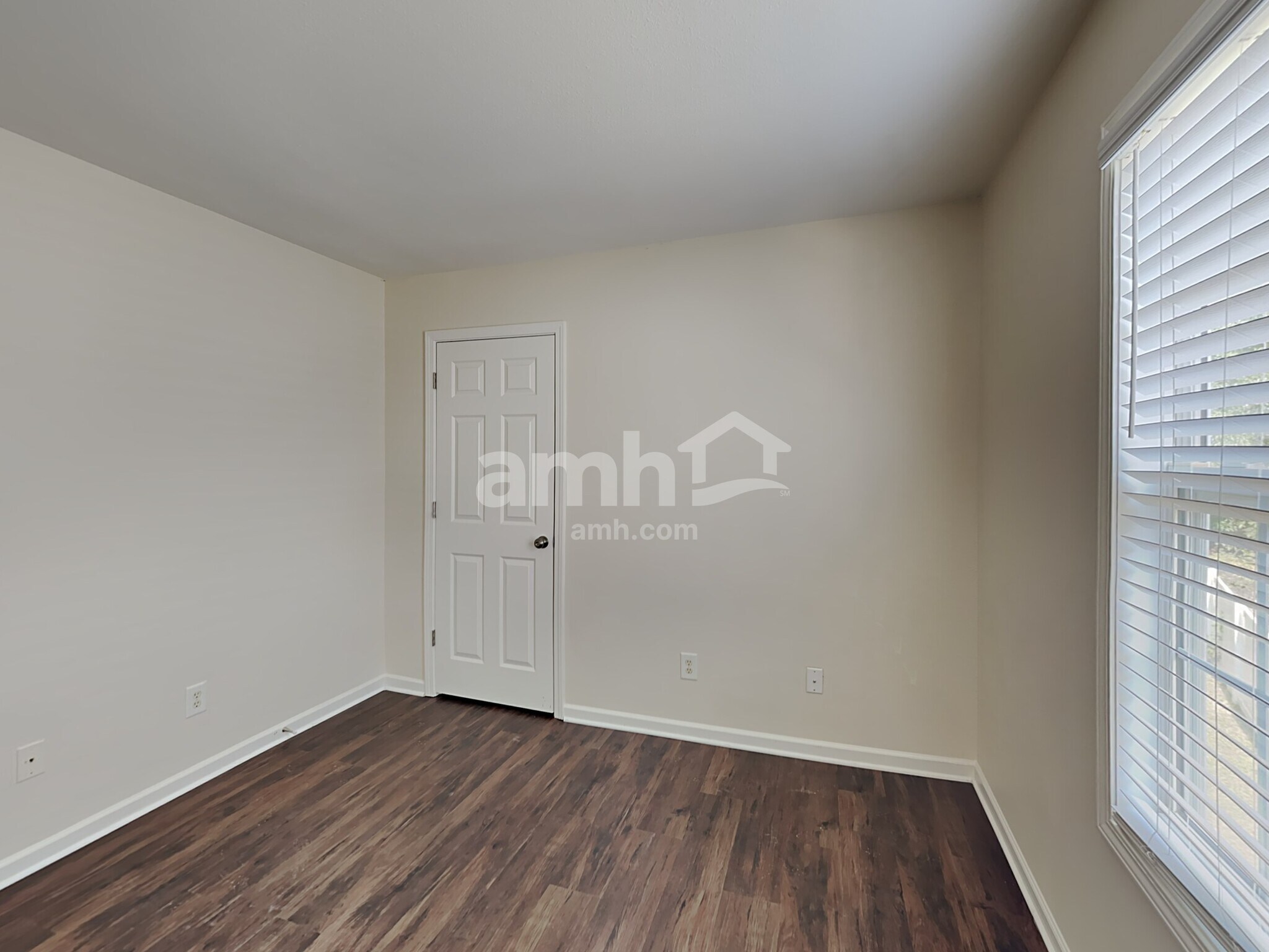 Building Photo - 11234 Heritage Green Dr