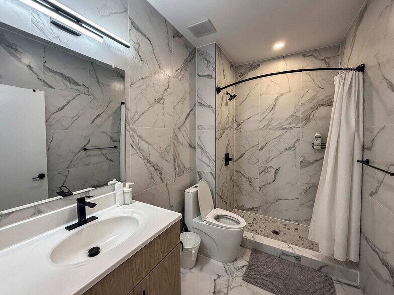 Building Photo - 1247 N 2nd St