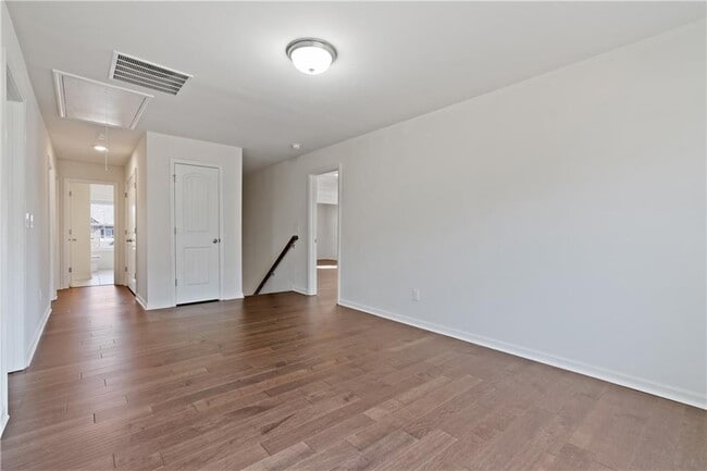 Building Photo - 221 Orchard Trail