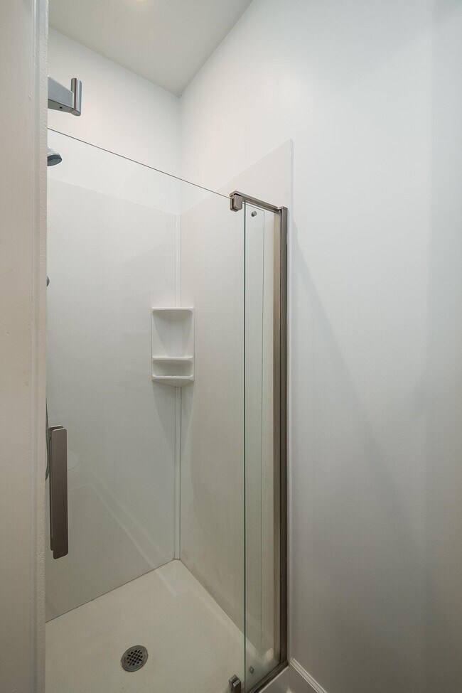 Building Photo - 247 N Broadway