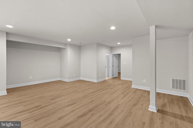 Building Photo - 9724 Centennial Meadows Ln