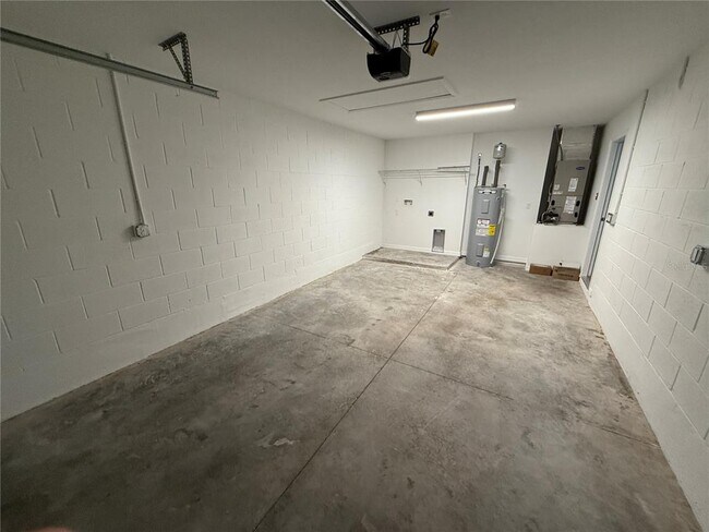 Building Photo - 6 Unison Ct