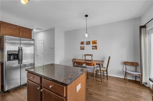 Building Photo - 1737 Liberty Pkwy NW