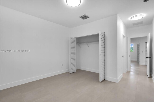 Building Photo - 6500 NW 21st Ave