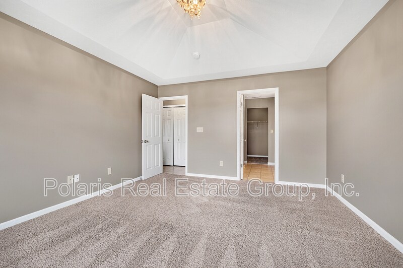 Building Photo - 872 Cherry Tree Ln