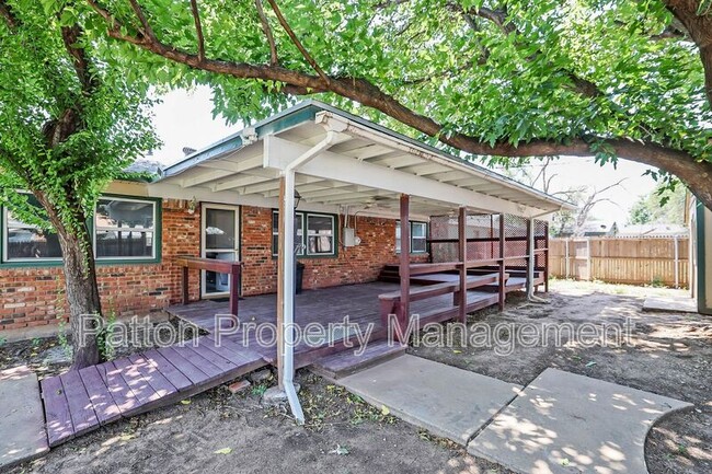 Building Photo - 3304 Janet Dr