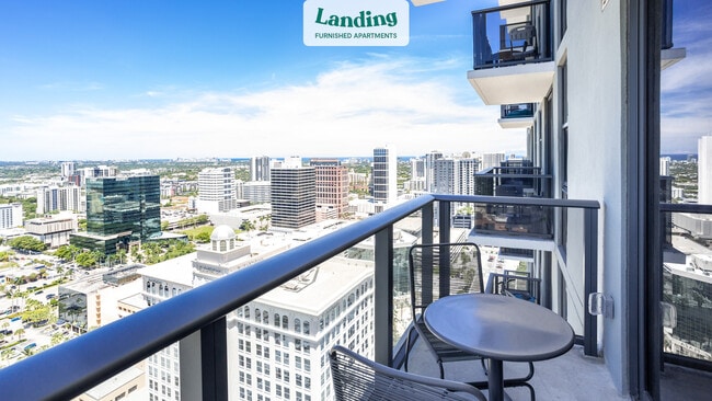 Building Photo - 301 SW 1st Ave