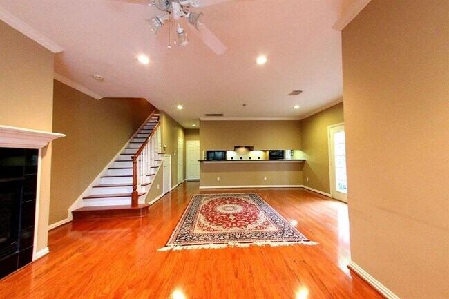 Building Photo - 7202 Harmony Cove