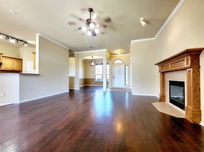 Building Photo - 18001 Montoro Way