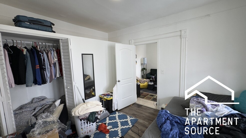 Building Photo - 1630 N Fairfield Ave