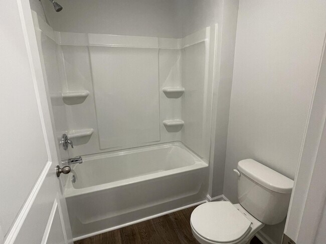 Building Photo - 240 Blue Haw Dr