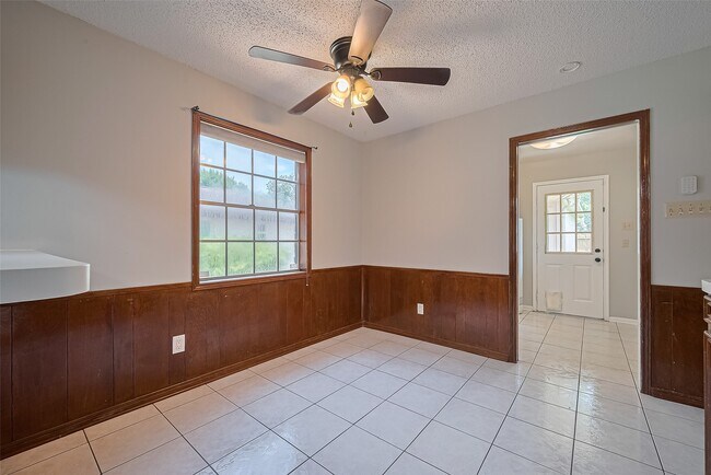 Building Photo - 3518 Rolling Green Ln