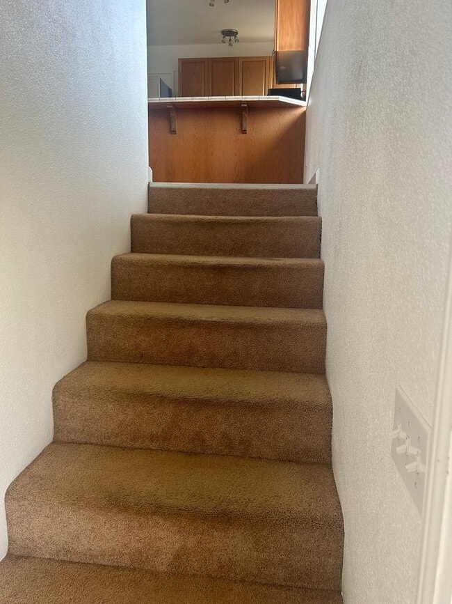 Building Photo - 3bd / 2ba Duplex Unit – Poipu Rd – Pet Friendly