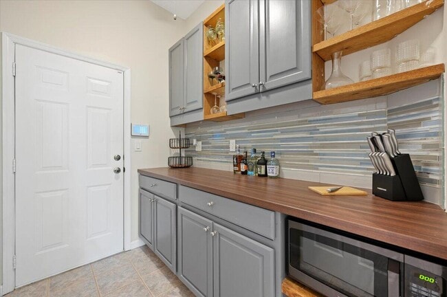 Building Photo - 13866 Geranium Pl