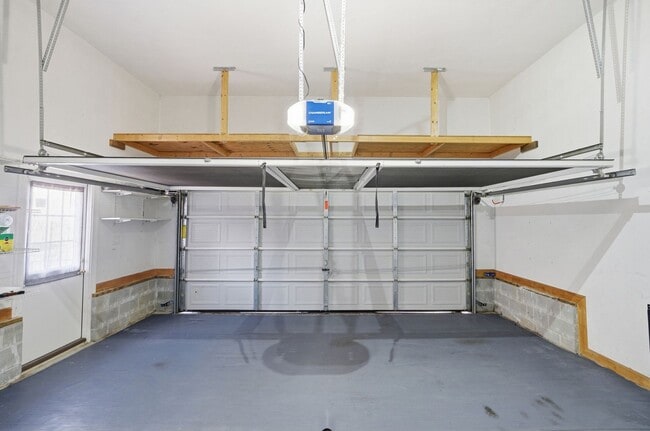 Building Photo - Quailshire Estates 4 Bed, 2.5 Bath Home in Chesapeake, VA