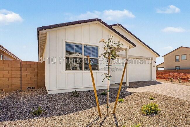 Building Photo - 4433 E Rock Daisy Ln