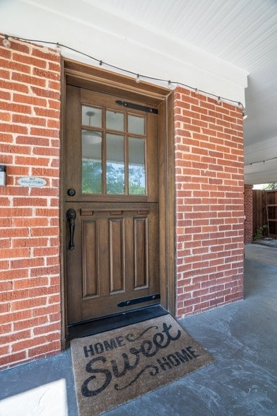 Building Photo - 4036 Linden Ave