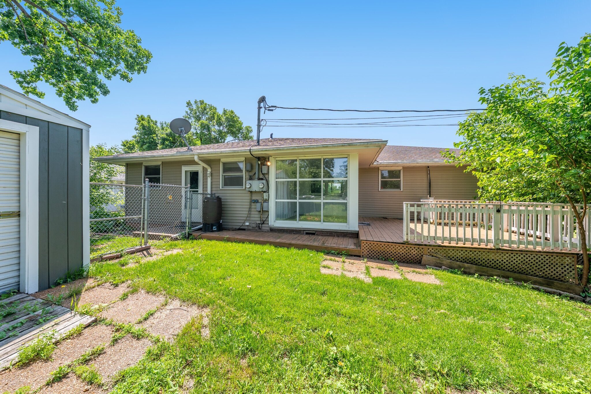 Building Photo - 1000 W McKinley Ave