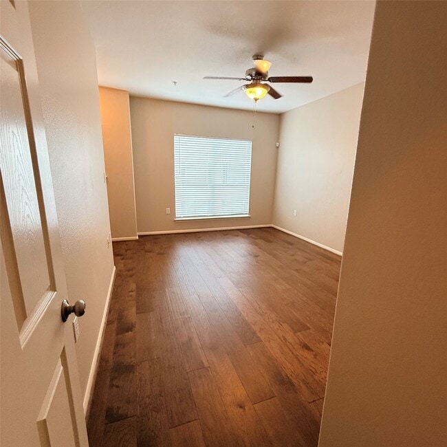 Building Photo - 9200 Westheimer Rd