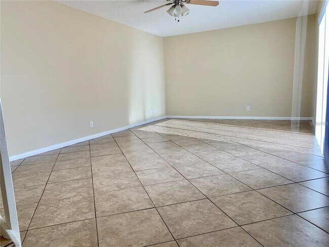 Building Photo - 2602 7TH Ct