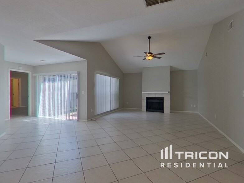Building Photo - 6918 Silvermill Dr