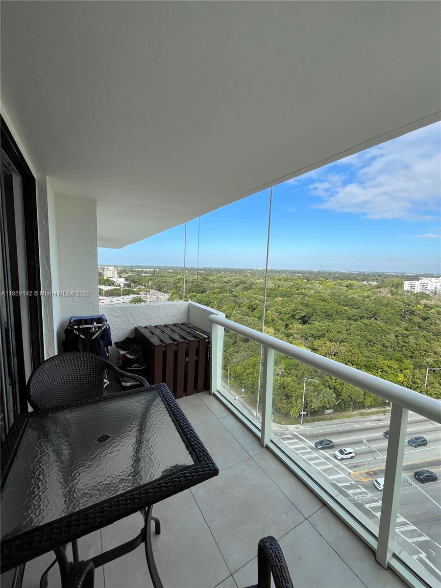 Building Photo - 13499 Biscayne Blvd