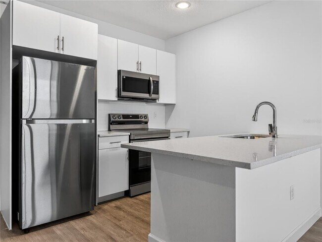 Building Photo - 612 Trikomo Dr