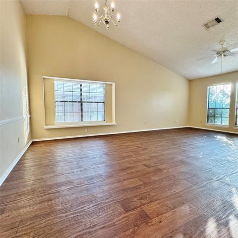 Building Photo - 2633 Ladywood Dr