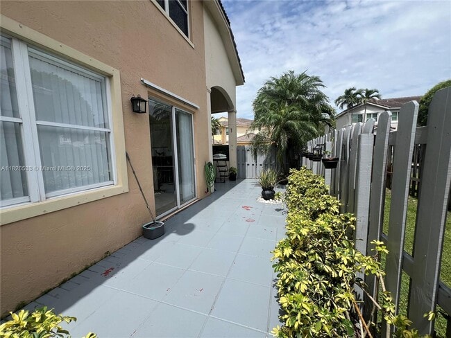 Building Photo - 11345 NW 55th Ln