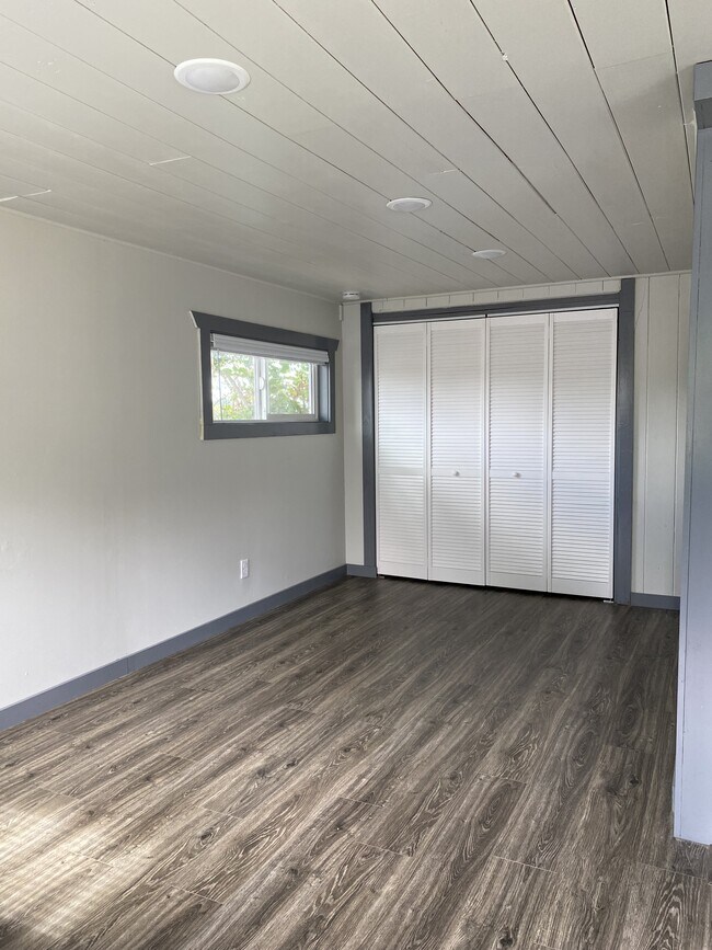 Building Photo - 2120 15th St