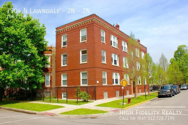 Primary Photo - 1904 N Lawndale Ave