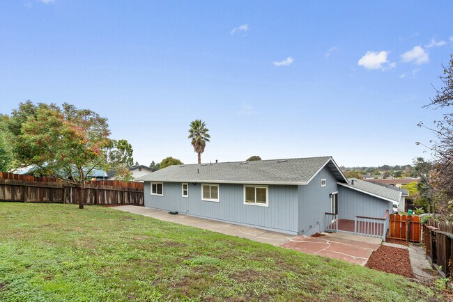 Building Photo - 34 Altamont Dr