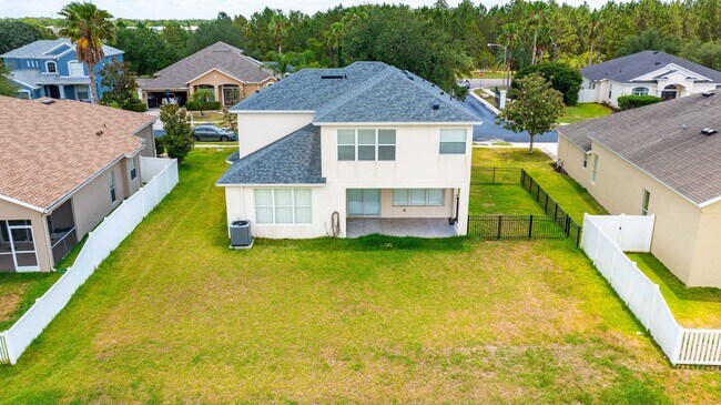 Building Photo - 4/3.5 in Wesley Chapel!