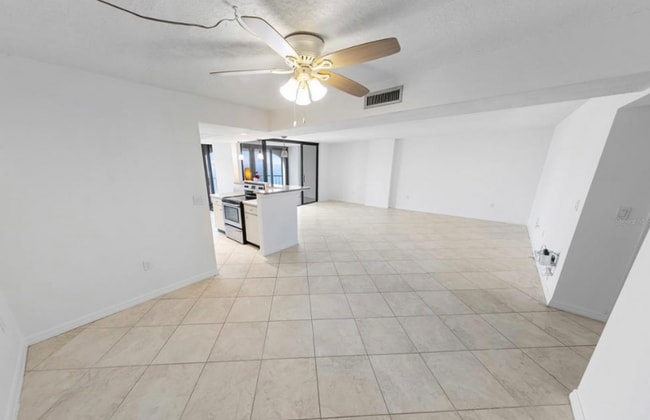 Building Photo - 3003 S Atlantic Ave